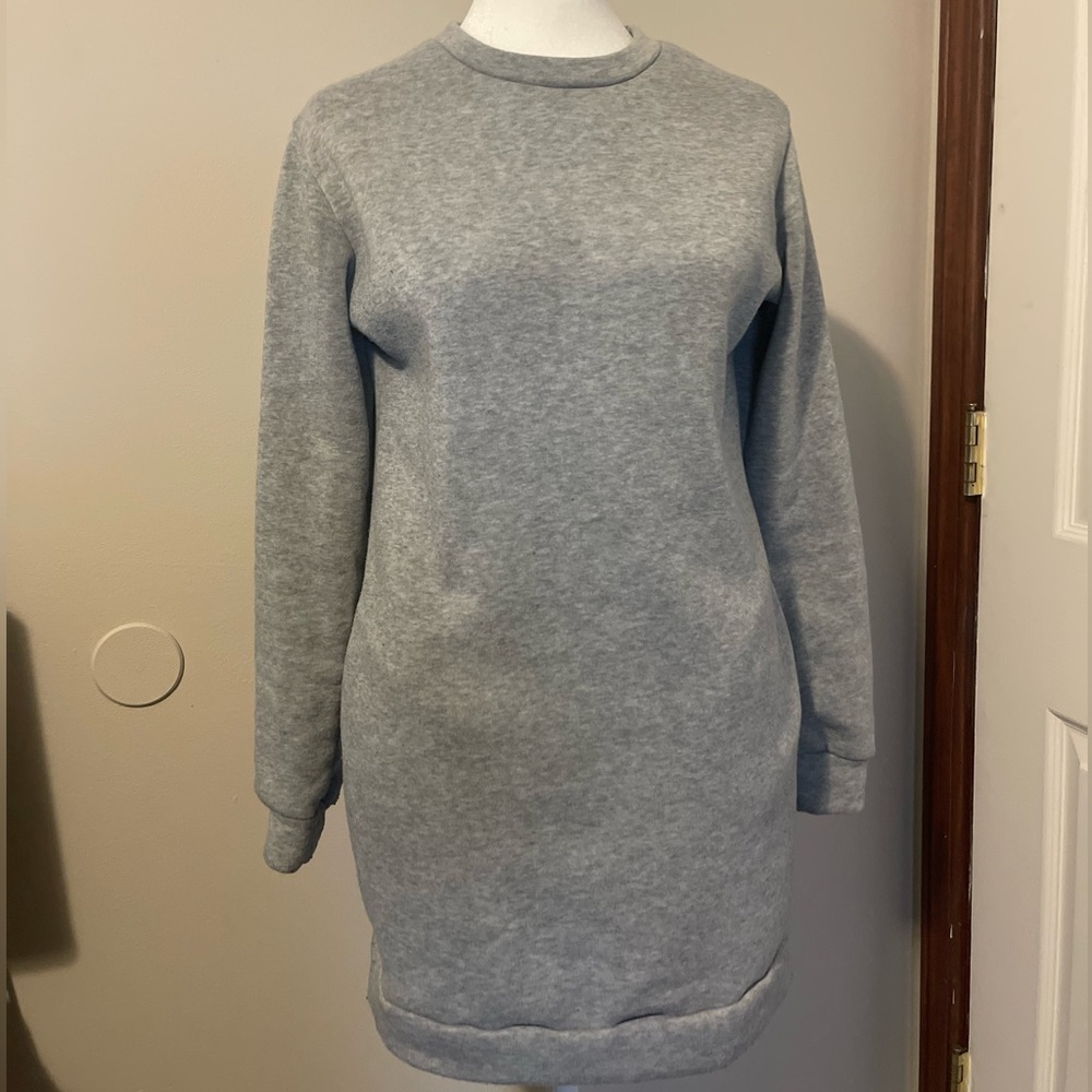 Sweater dress with pockets